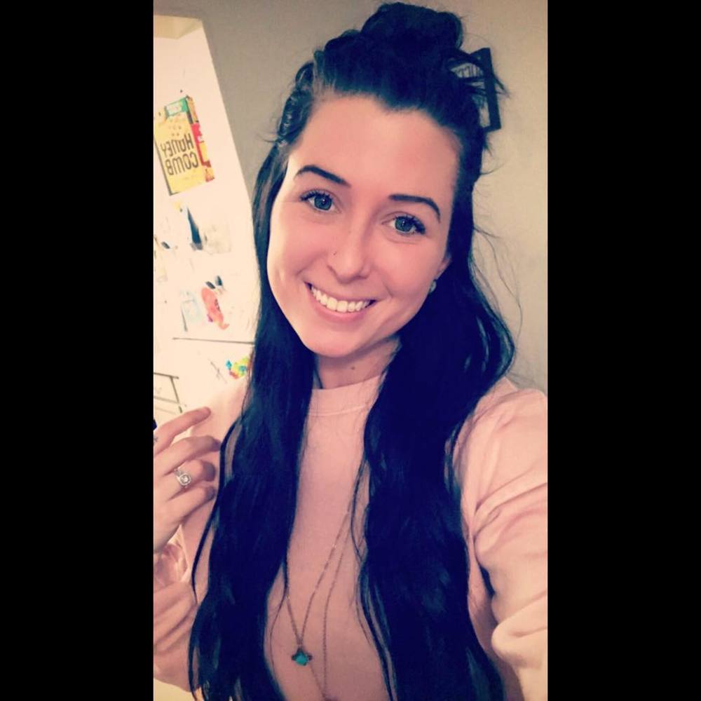 Meet your Posher, Dayna